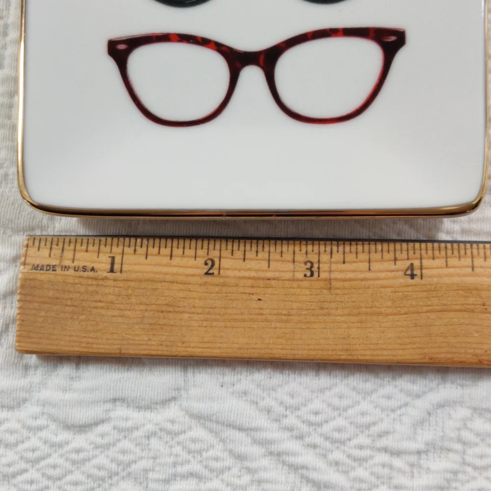 Galison Reading Glasses Plate - Picture 5 of 6